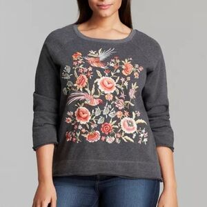 Johnny Was Beautiful embroidered sweatshirt Excellent Used Condition, Size M